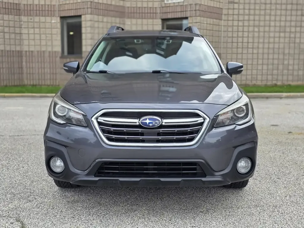 Subaru Outback 2018 photo 2