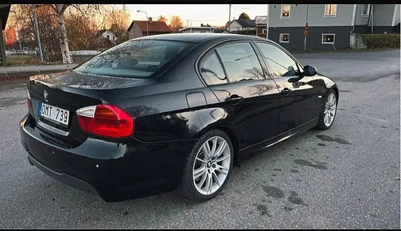 BMW 330Xd 2007 photo 4