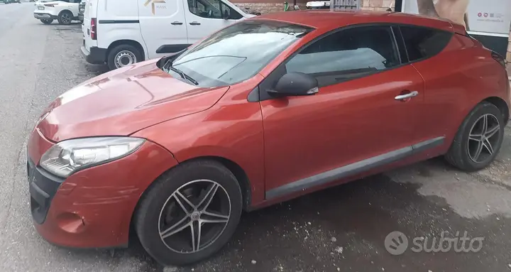 Renault Megane 2010 photo 3