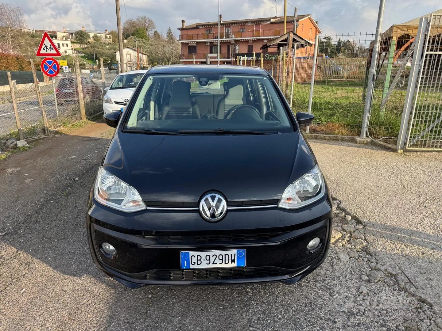 Volkswagen Up 2017 photo 3