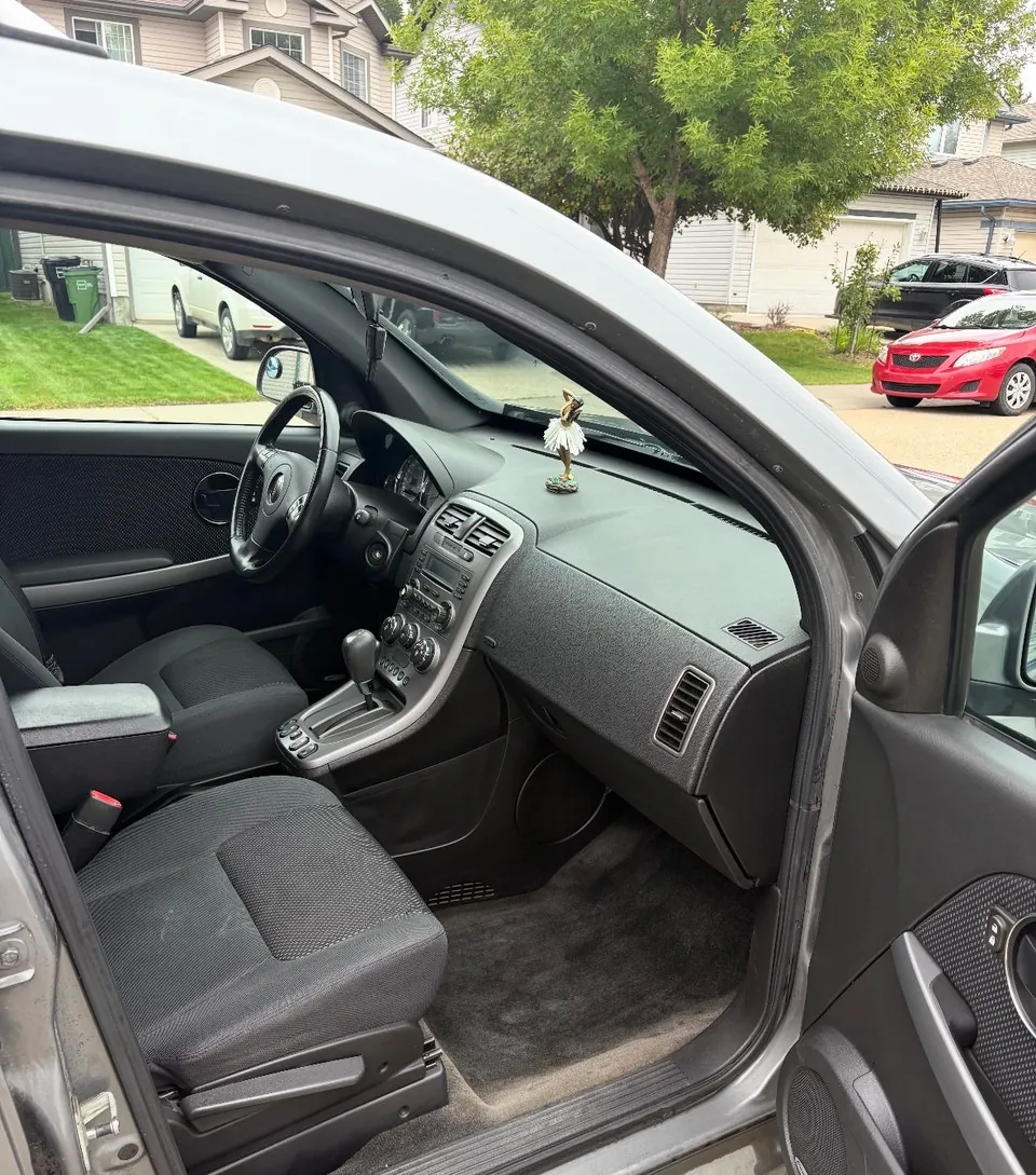 Pontiac Torrent 2006 photo 2