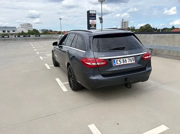 Mercedes-Benz C220 2015 photo 4