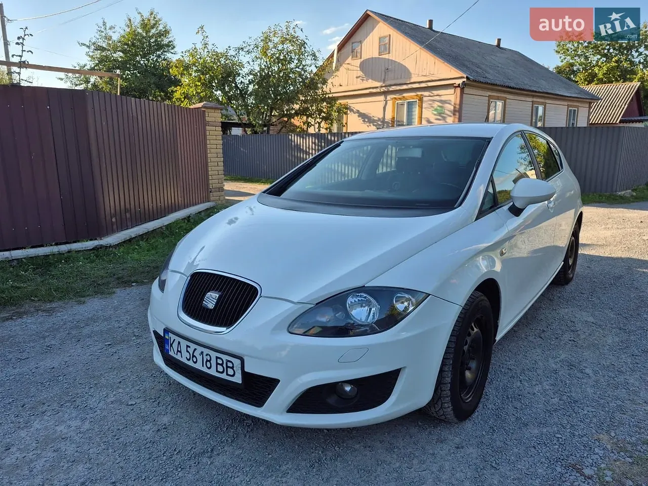 Seat Leon 2011 photo 2