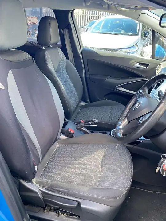 Vauxhall Crossland X 2019 photo 2