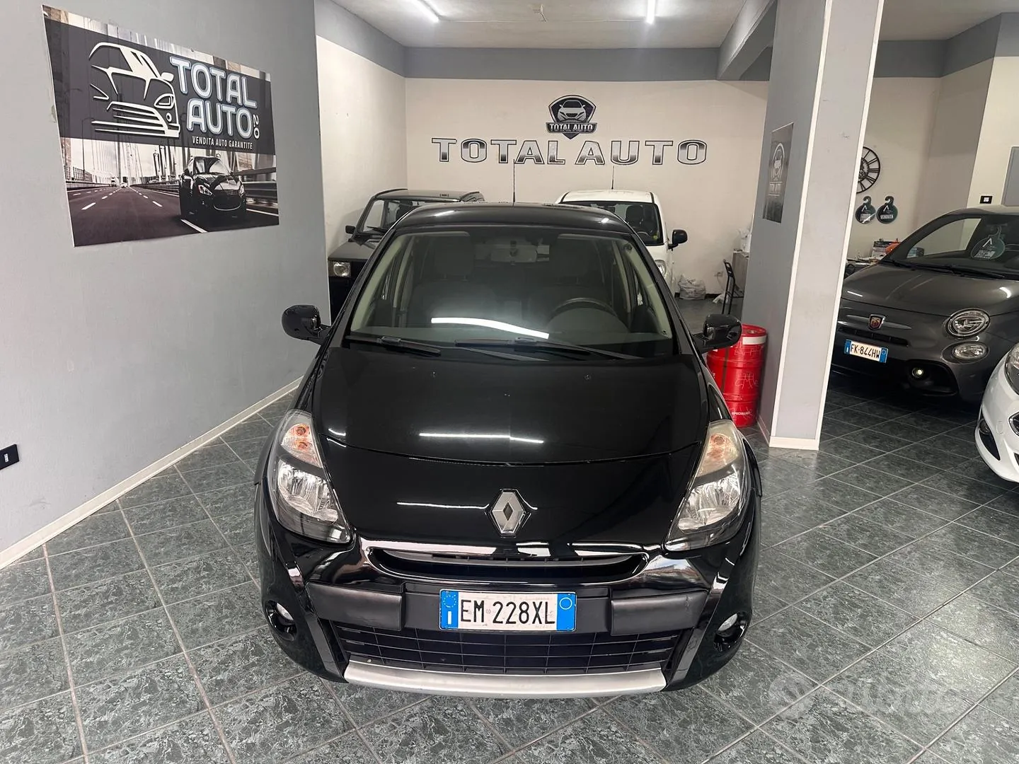 Renault Clio 2012 photo 4