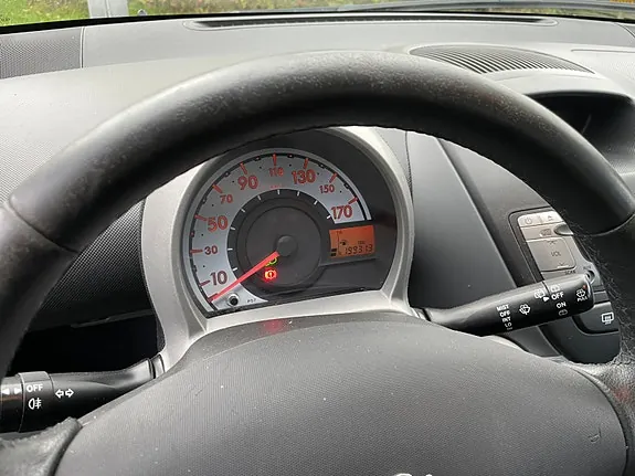 Peugeot 107 2011 photo 5