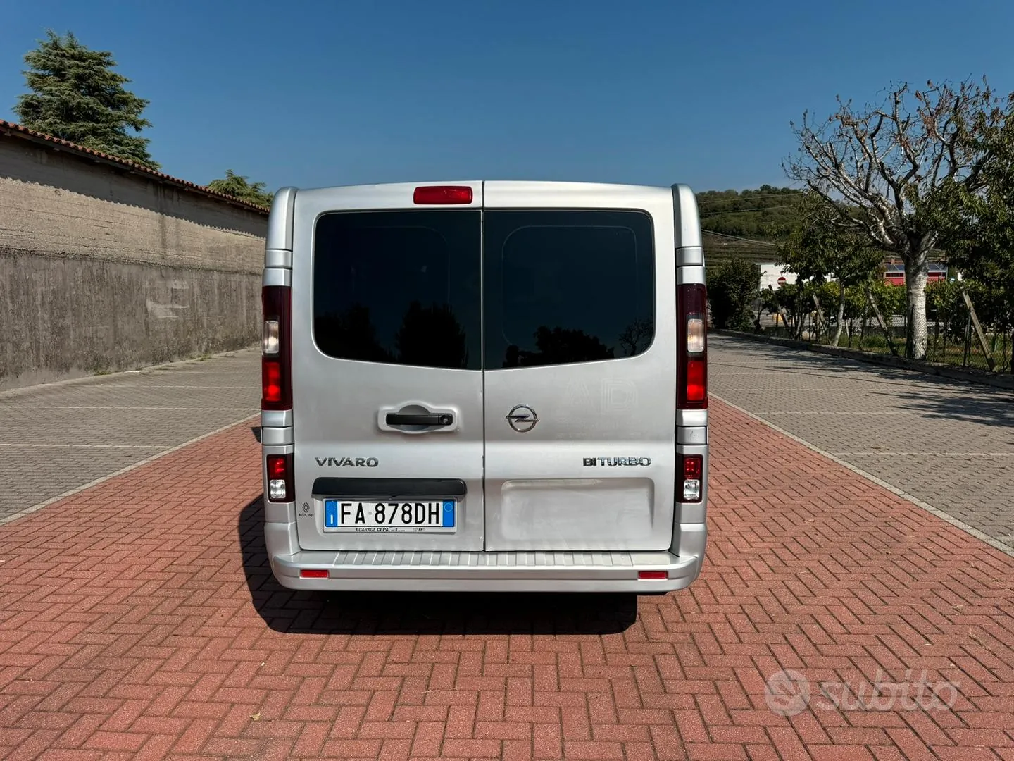 Opel Vivaro 2015 photo 4