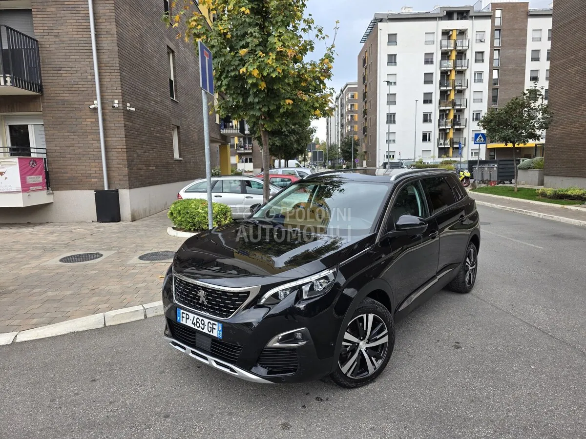 Peugeot 5008
