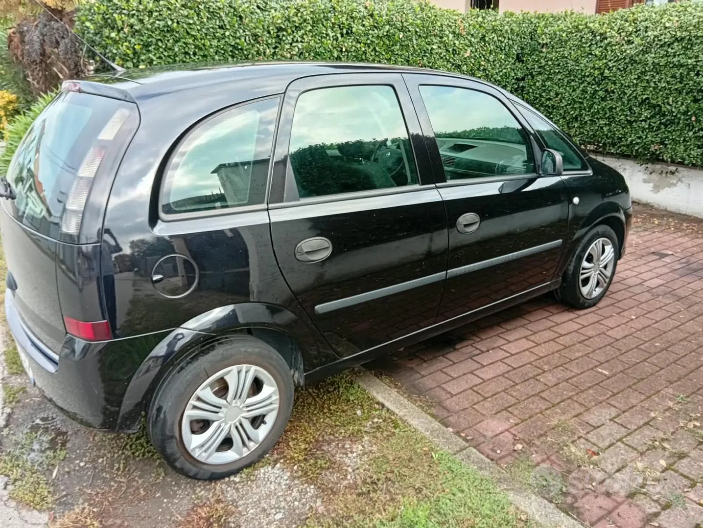 Opel Meriva 2010 photo 2