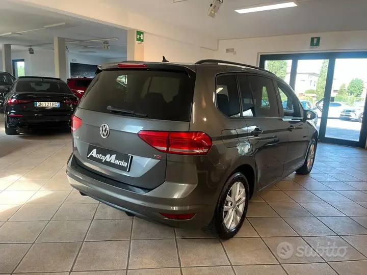 Volkswagen Touran 2017 photo 5