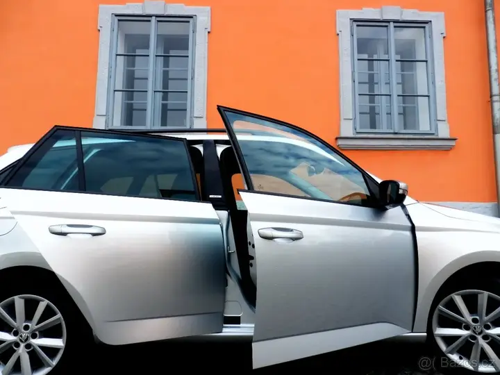 Skoda Fabia Combi 2017 photo 4