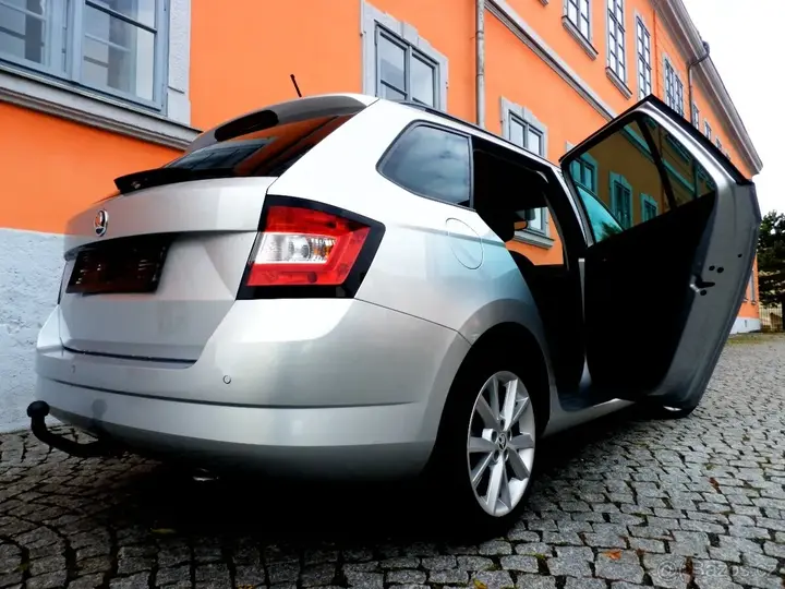 Skoda Fabia Combi 2017 photo 5