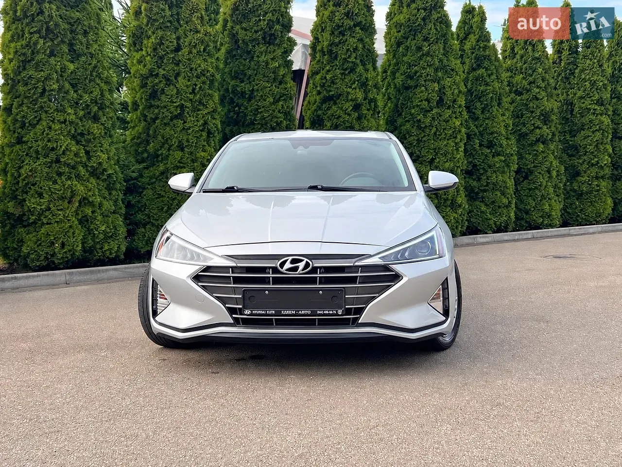 Hyundai Elantra 2019 photo 2