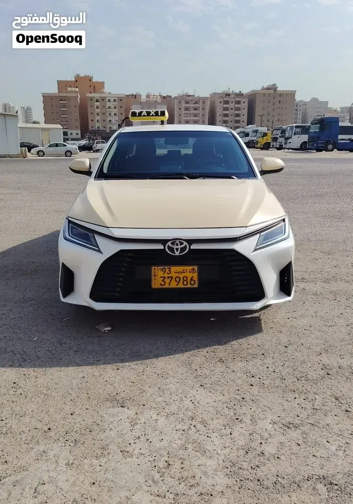 Toyota Yaris 2024 photo 2