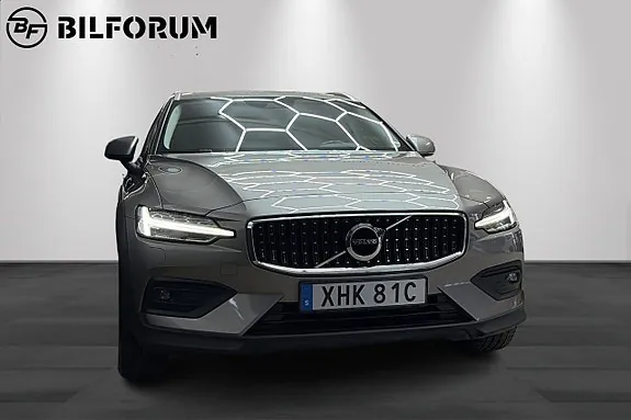Volvo V60 Cross Country 2020 photo 3