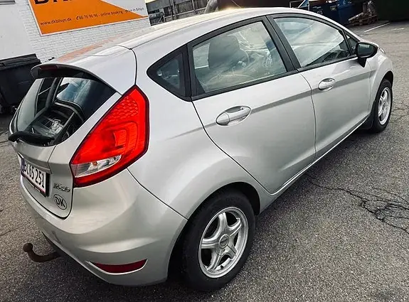 Ford Fiesta 2009 photo 5