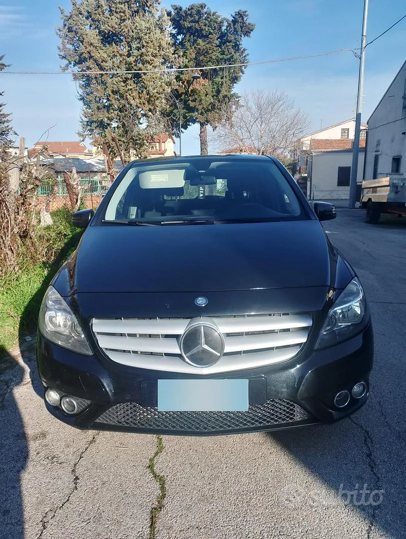 Mercedes-Benz B 2012 photo 3