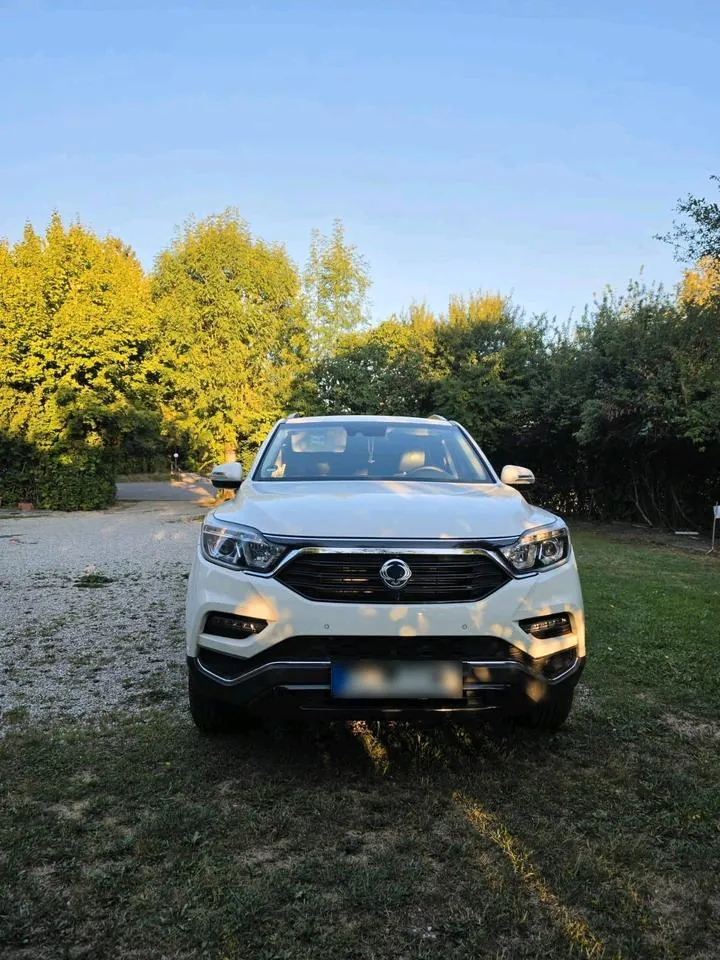 KG Mobility Rexton