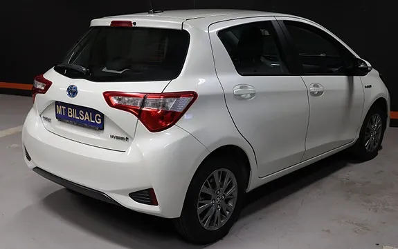 Toyota Yaris 2017 photo 4