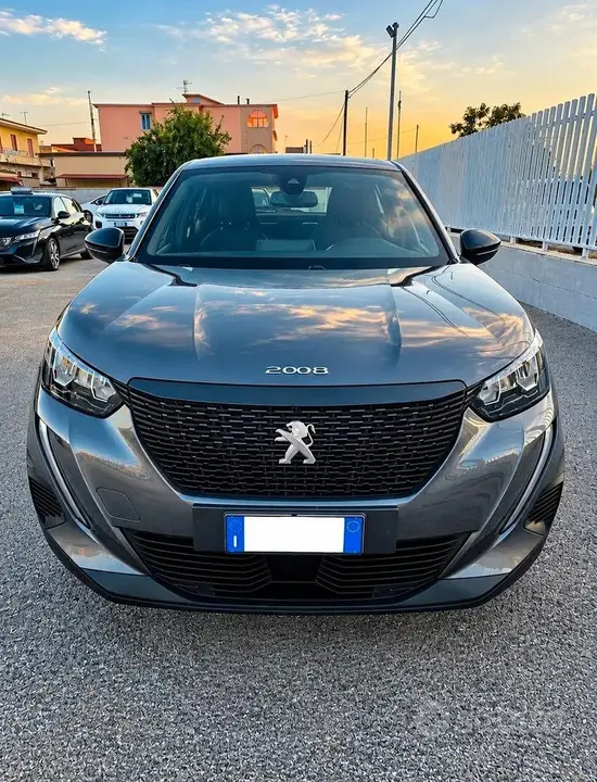 Peugeot 2008 2023 photo 2