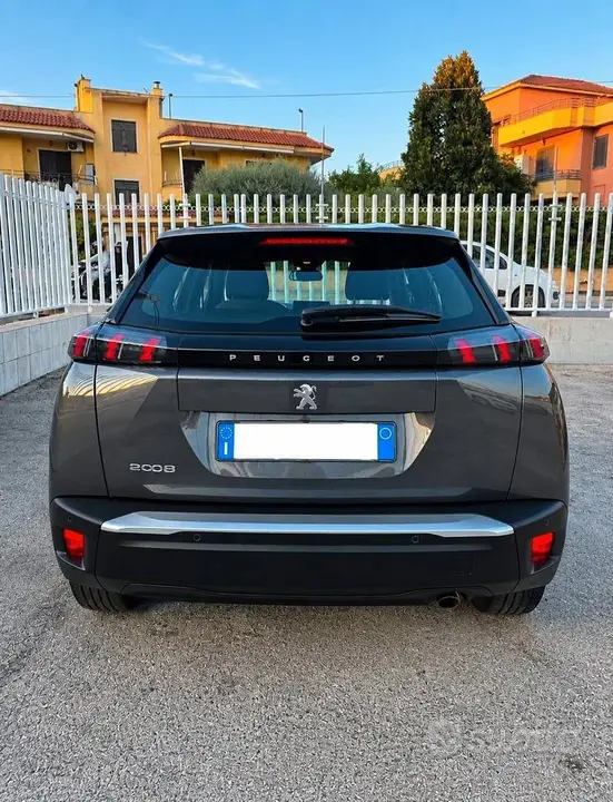 Peugeot 2008 2023 photo 5