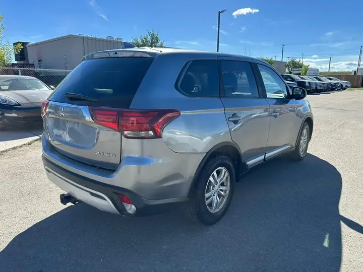 Mitsubishi Outlander 2019 photo 4