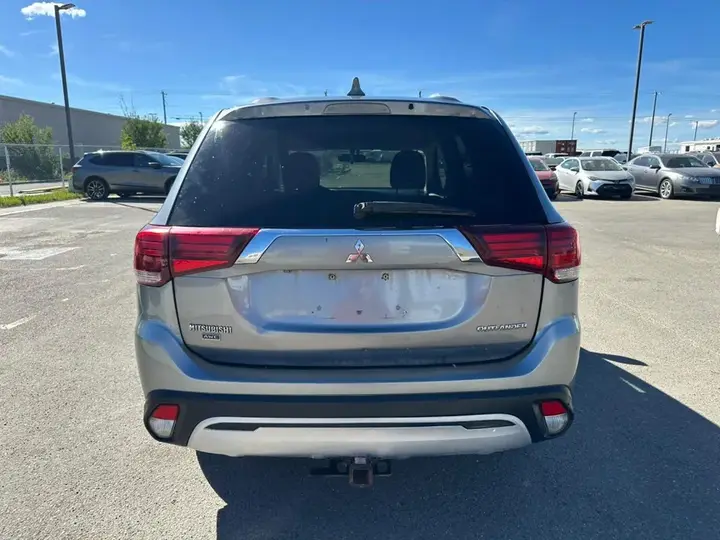Mitsubishi Outlander 2019 photo 5
