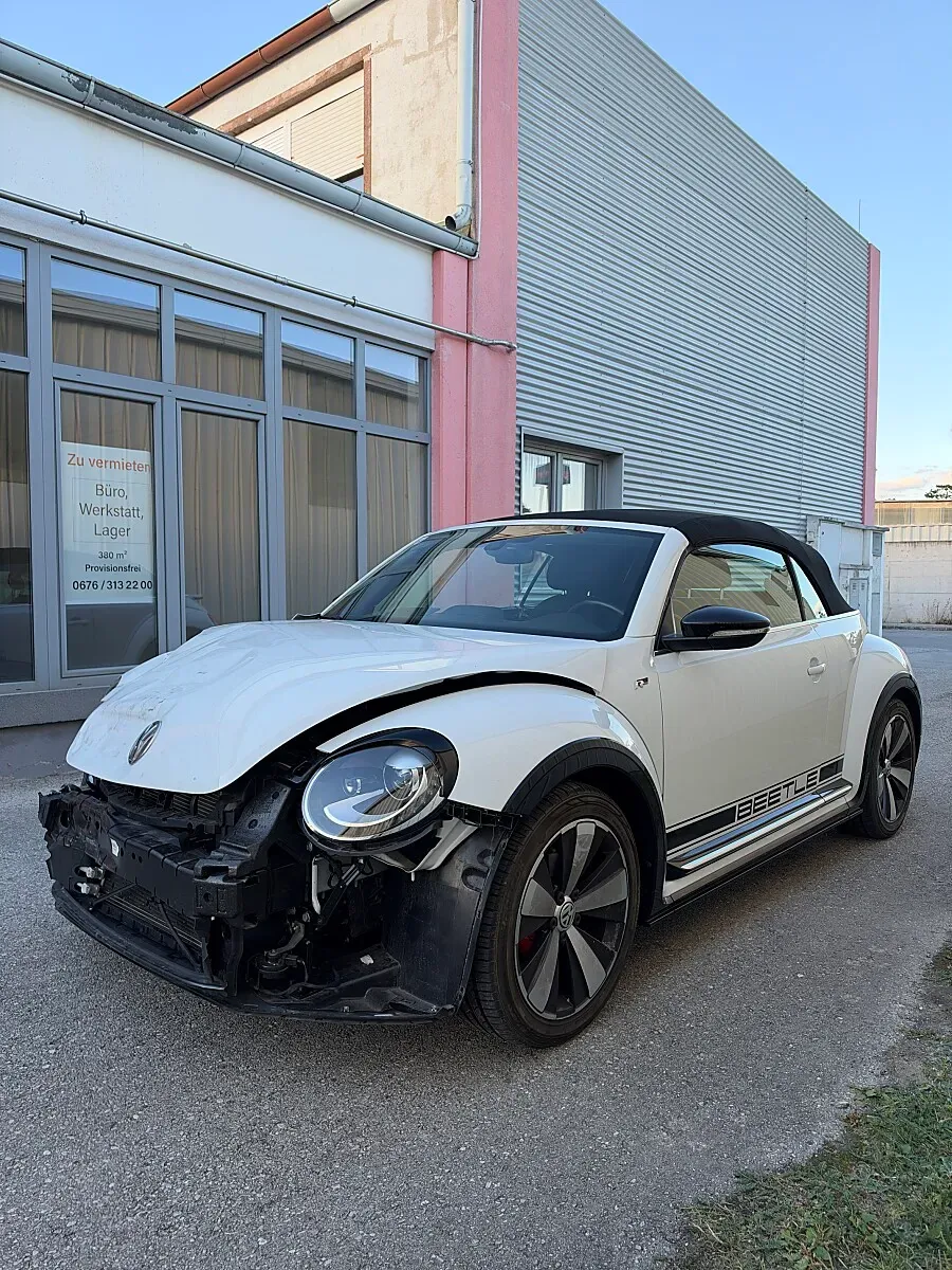 Volkswagen Beetle 2018 photo 2