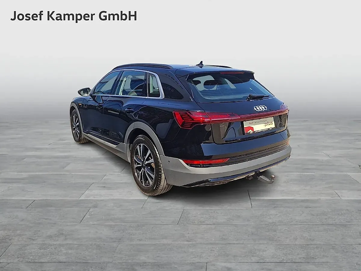 Audi E-Tron 2021 photo 3
