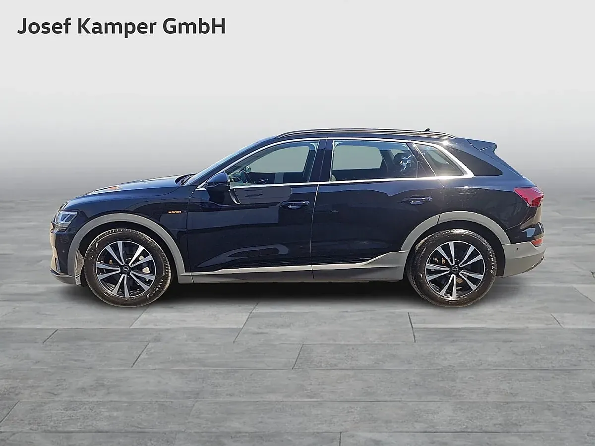 Audi E-Tron 2021 photo 2