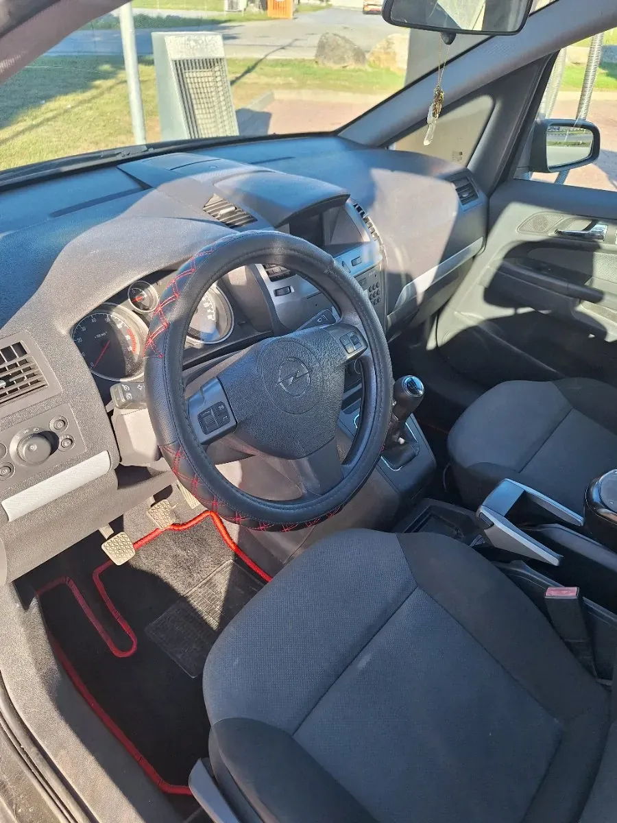 Opel Zafira 2006 photo 3