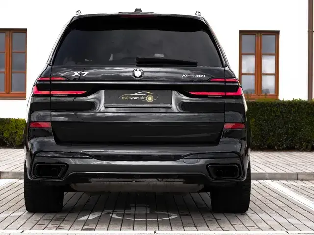 BMW X7 2024 photo 3