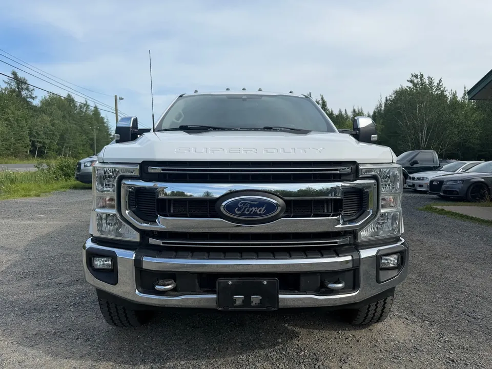 Ford F250 2021 photo 2