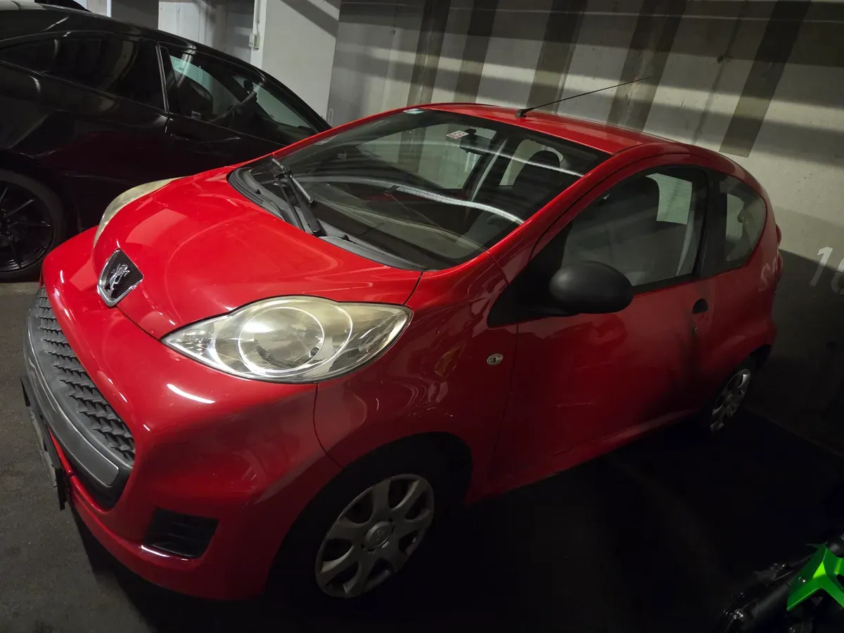 Peugeot 107 2009 photo 2