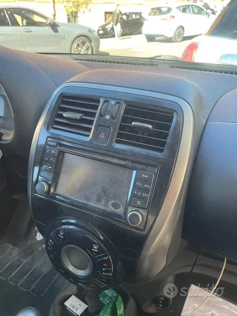 Nissan Micra 2015 photo 2