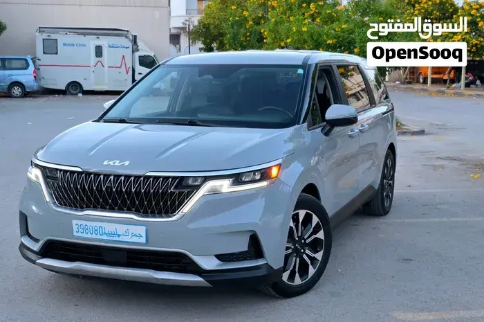 Kia Carnival 2022 photo 2