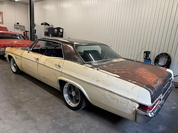 Chevrolet Impala 1966 photo 3