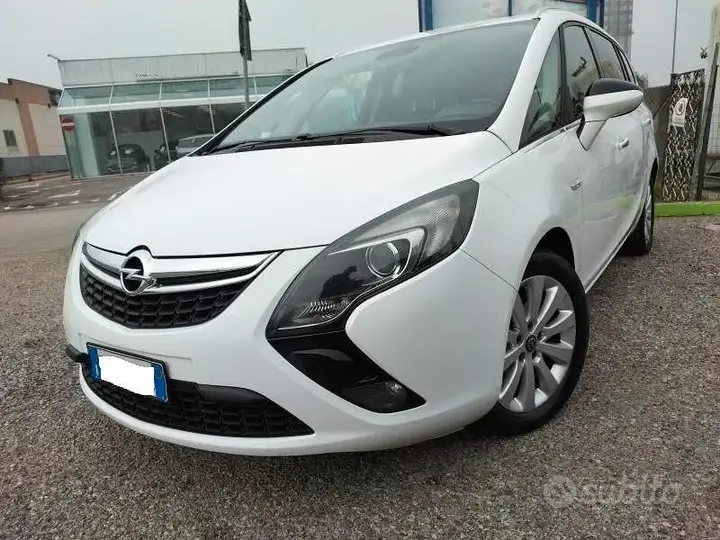 Opel Zafira Tourer 2012 photo 3
