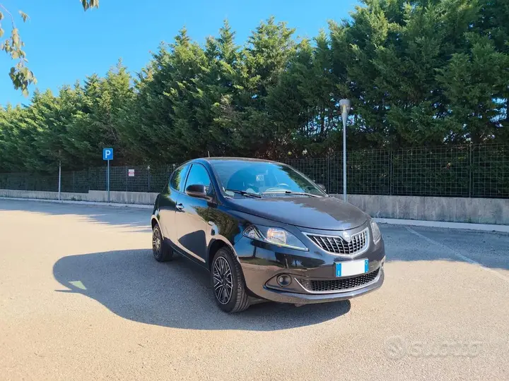 Lancia Ypsilon 2023 photo 3