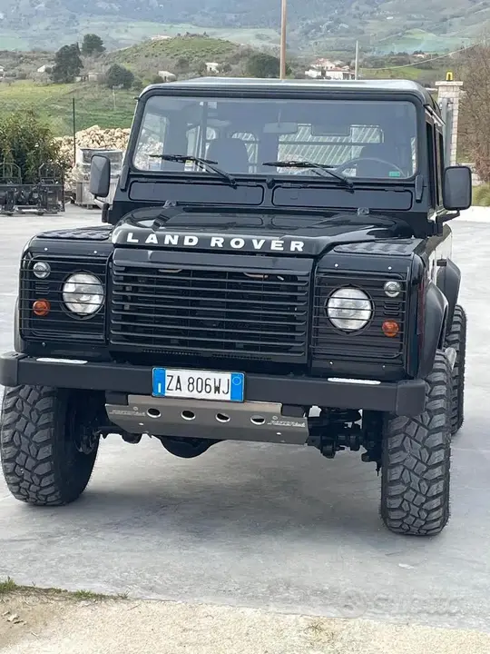 Land Rover Defender 2006 photo 4
