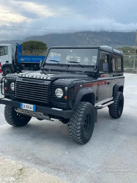 Land Rover Defender 2006 photo 2