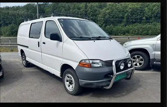 Toyota Hiace 2005 photo 2