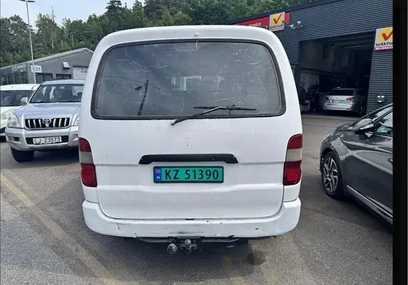 Toyota Hiace 2005 photo 5