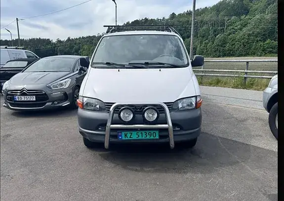 Toyota Hiace 2005 photo 3