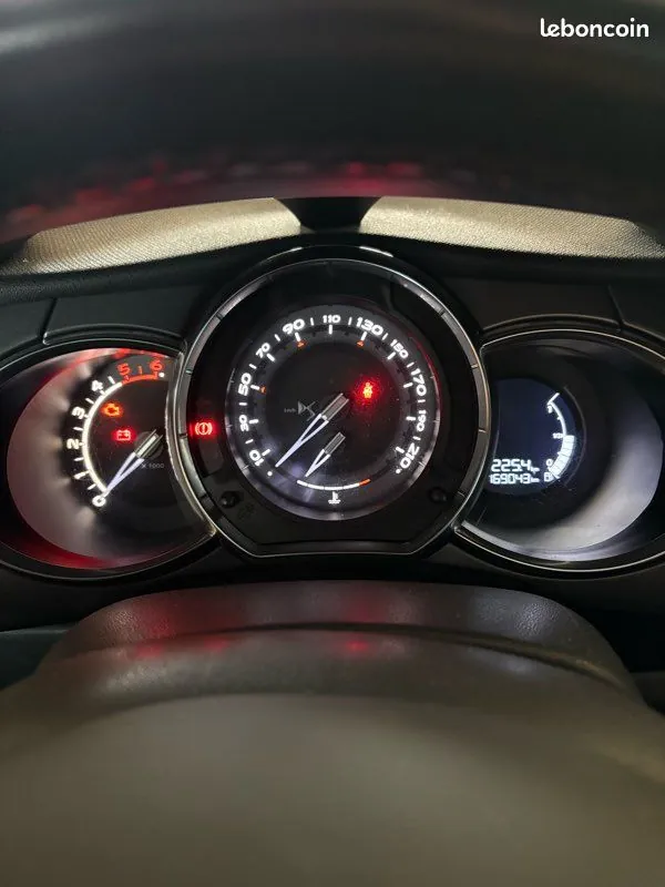 Citroen Ds3 2015 photo 3