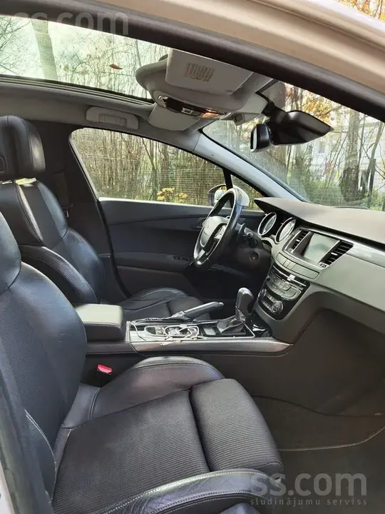 Peugeot 508 2011 photo 4