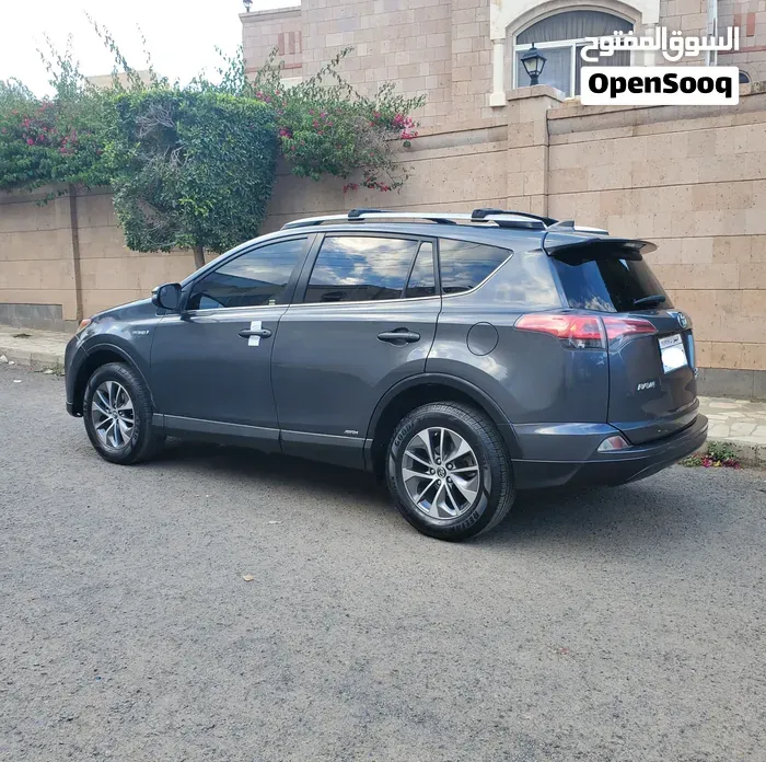 Toyota Rav4 2017 photo 4