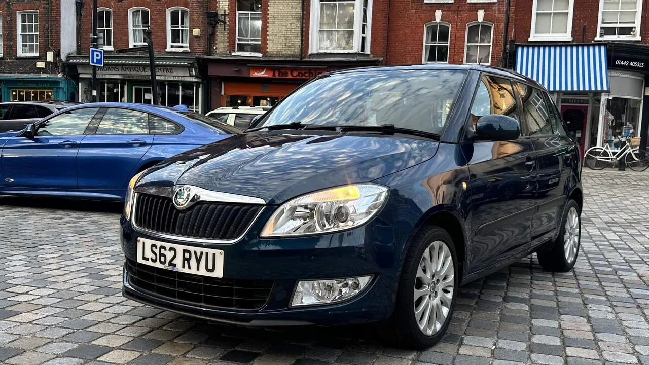 Skoda Fabia 2012 photo 3