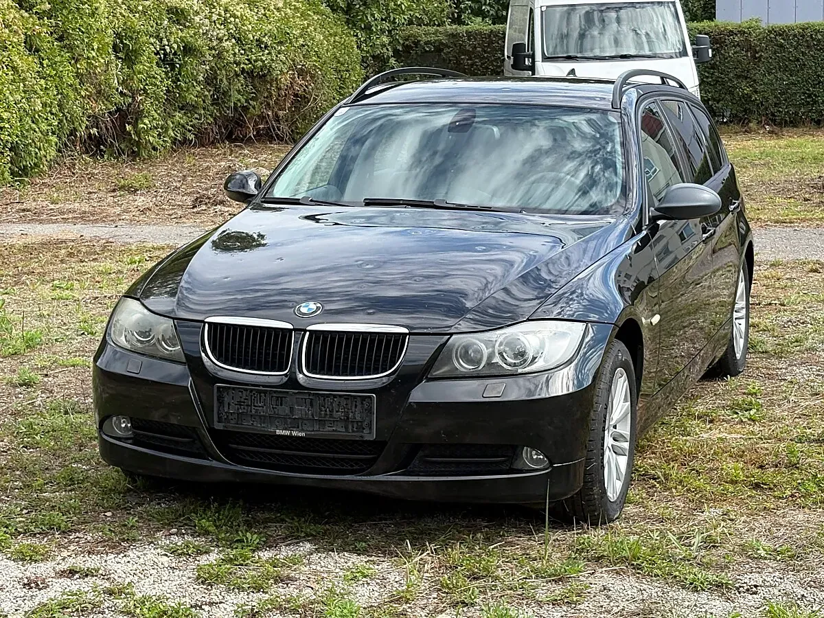 BMW 3 Series 2008 photo 2