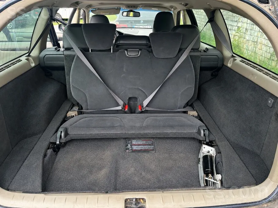Volvo V70 2004 photo 5